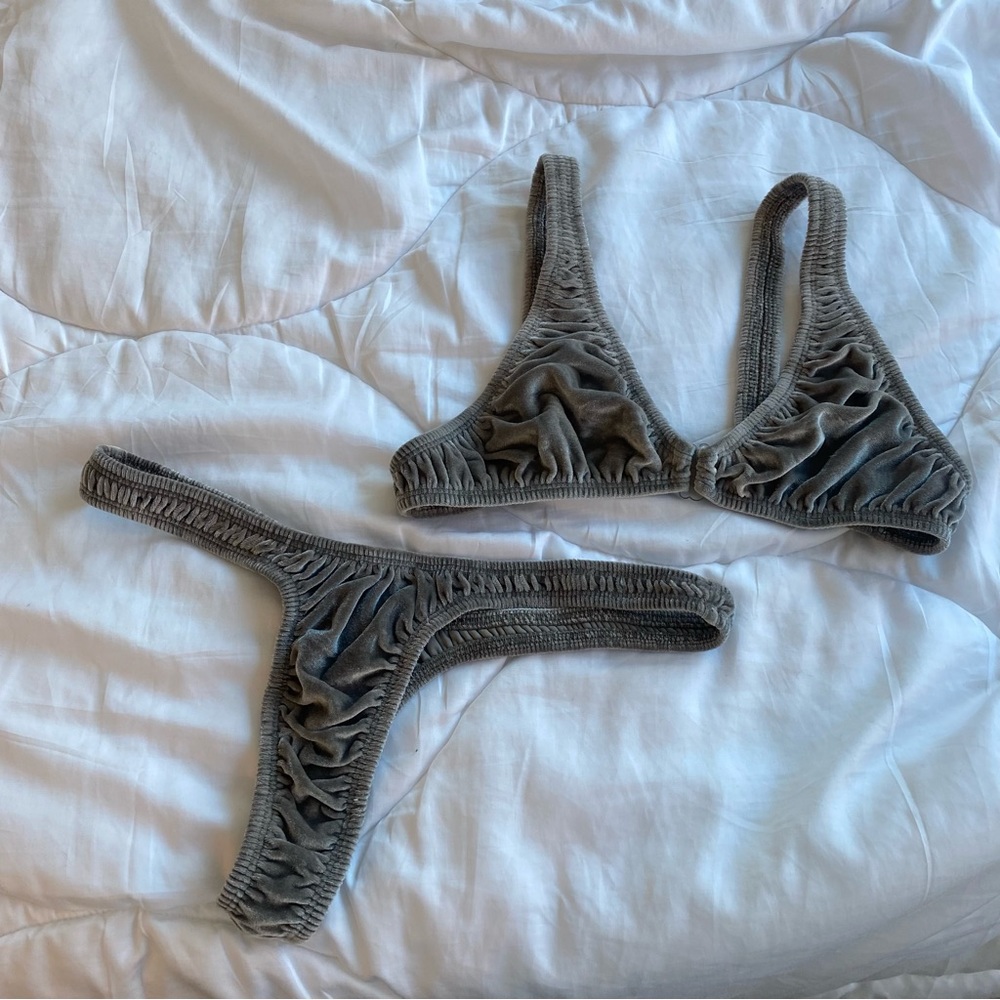 SKIMS set, Medium